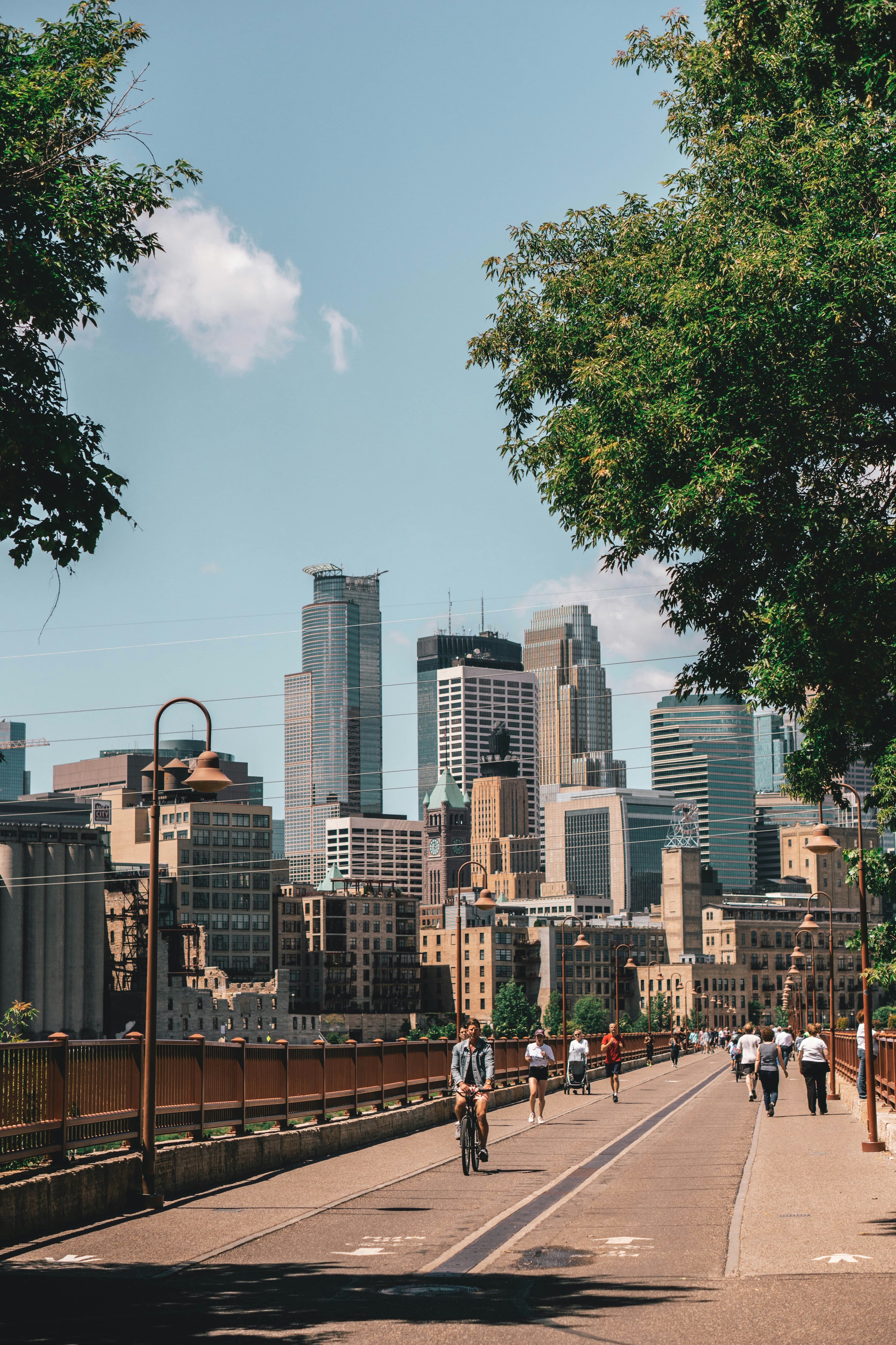Stone Arch Bridge and Minneapolis skyline